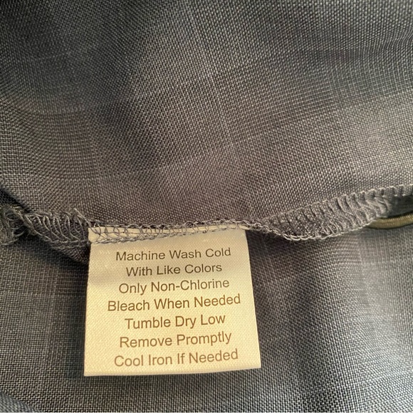 Jos A. Bank Leadbetter Navy Plaid Golf Vest Size Medium - Picture 5 of 7